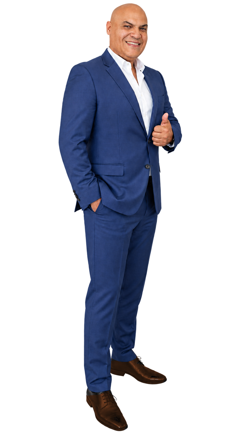 Adrian Lopez con traje azul