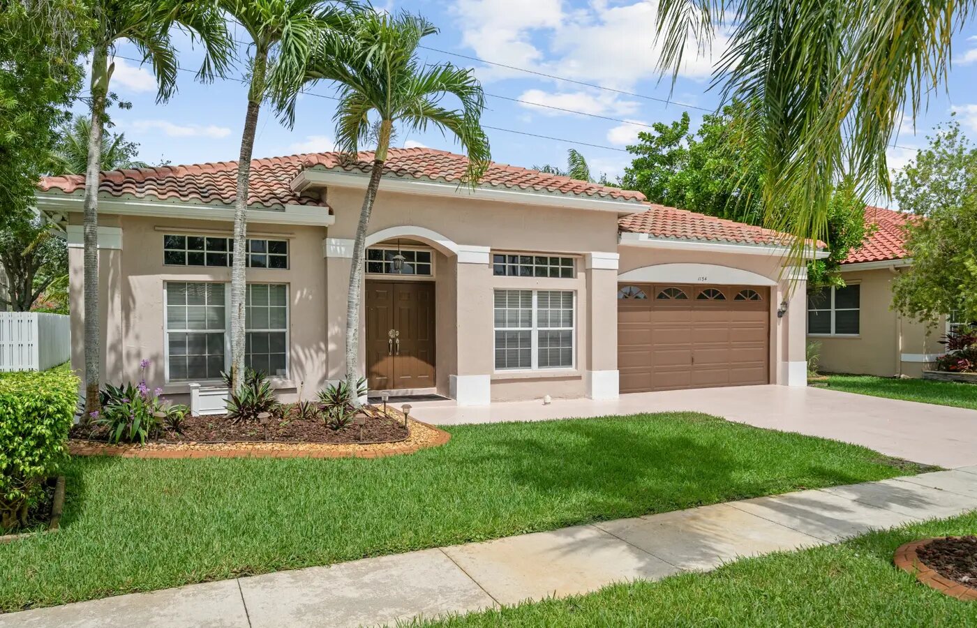 1154 NW 183rd Ter, Pembroke Pines, sold with seller representation by Adrian Lopez PA