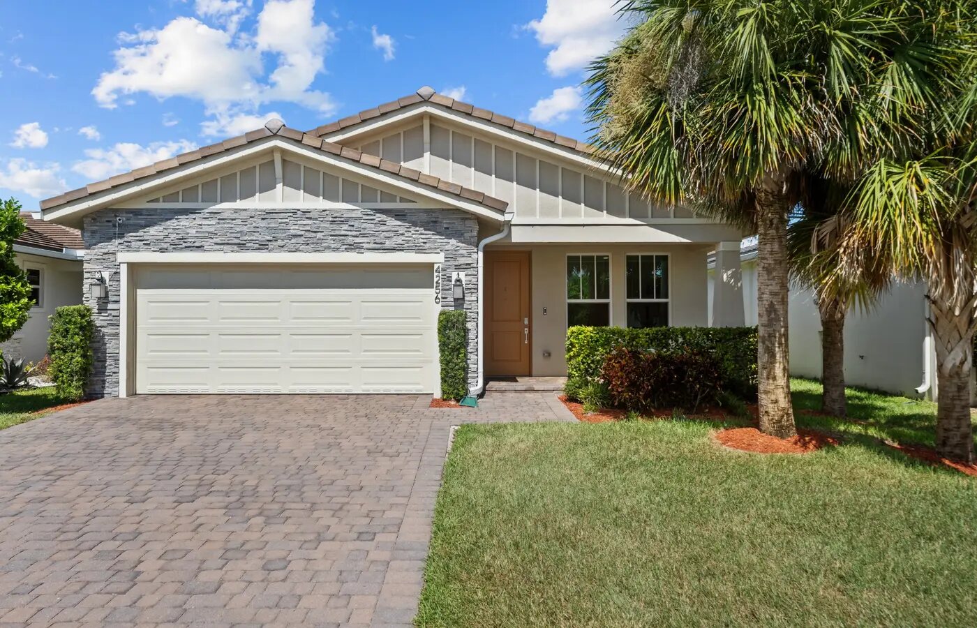 4256 Marina Way, Pompano Beach, sold with seller representation by Adrian Lopez PA